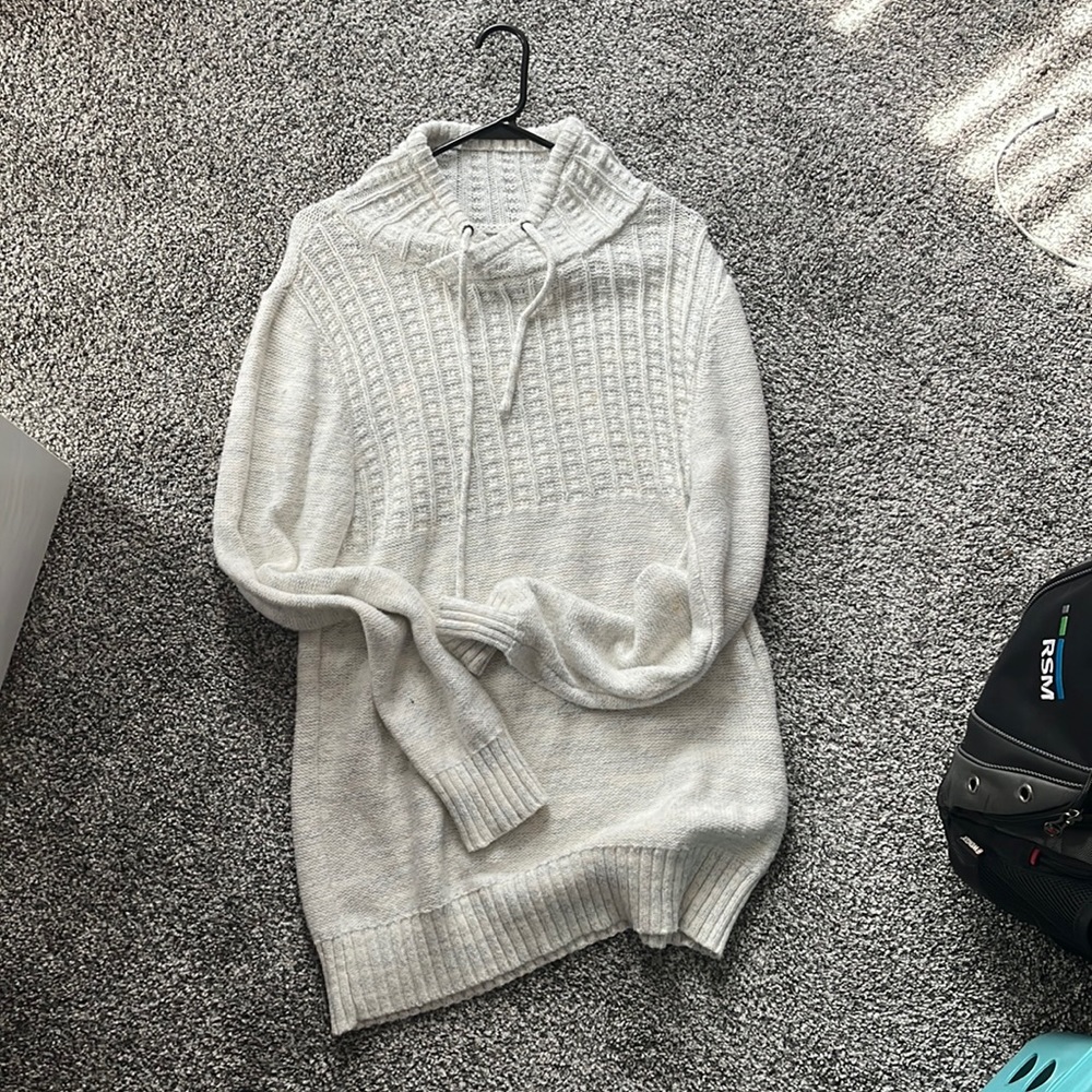 Rue 21 sweater